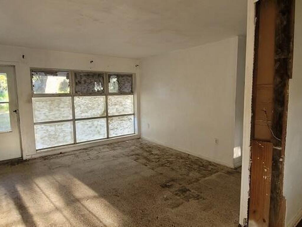 900 S Park Avenue, Titusville, FL 32780