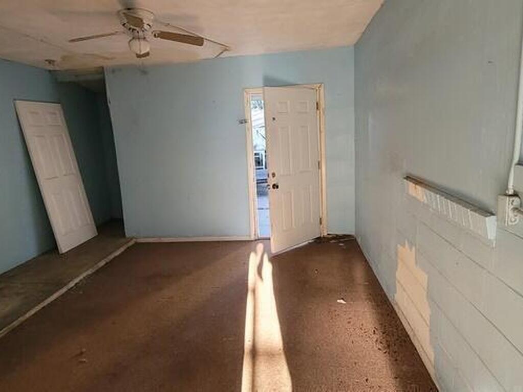 900 S Park Avenue, Titusville, FL 32780