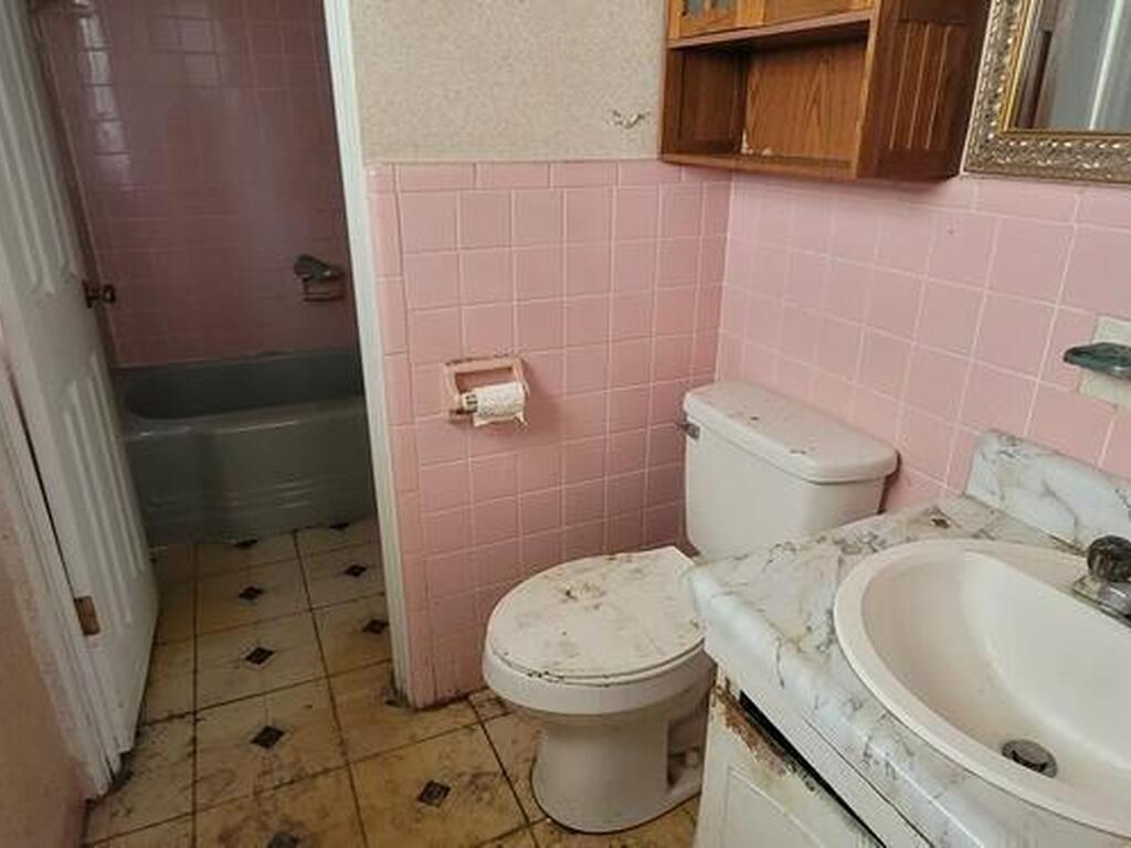 900 S Park Avenue, Titusville, FL 32780