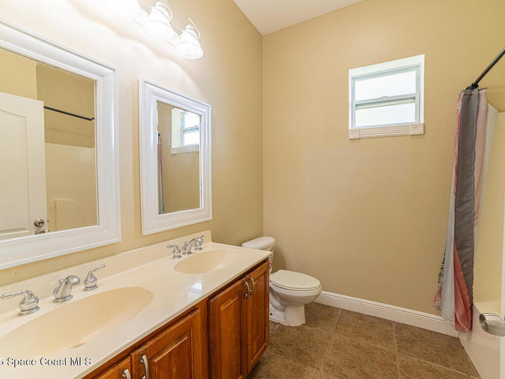 375 Nora Avenue, Merritt Island, FL 32952