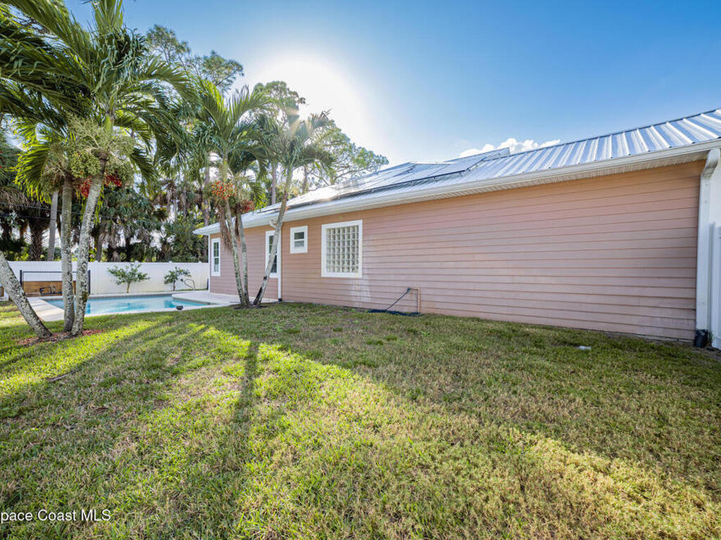 375 Nora Avenue, Merritt Island, FL 32952