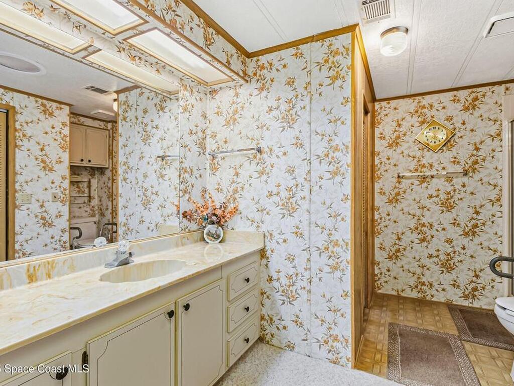 520 Lee Court, West Melbourne, FL 32904