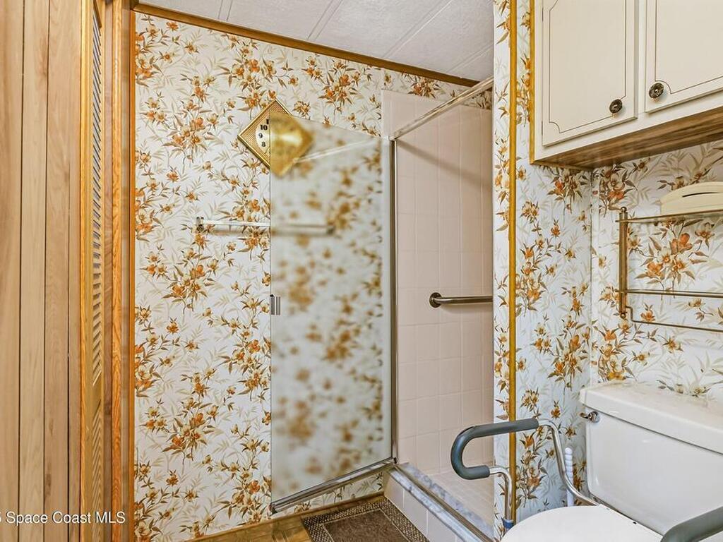 520 Lee Court, West Melbourne, FL 32904