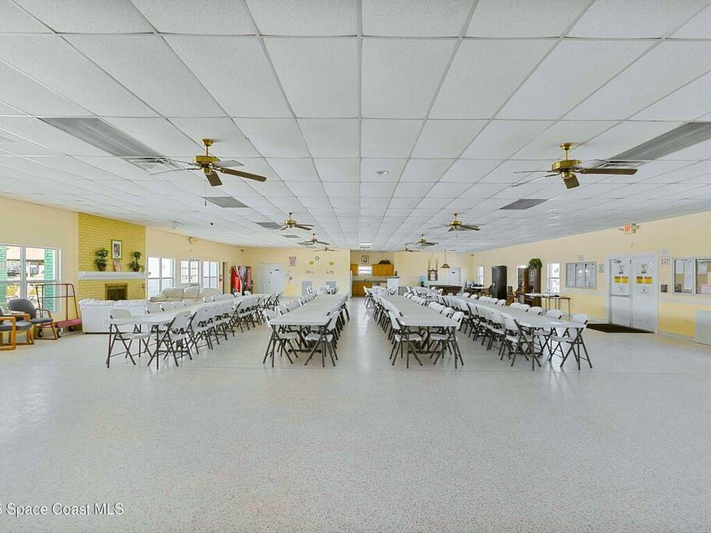 520 Lee Court, West Melbourne, FL 32904