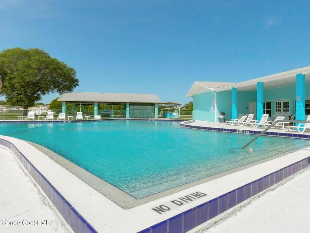 520 Lee Court, West Melbourne, FL 32904