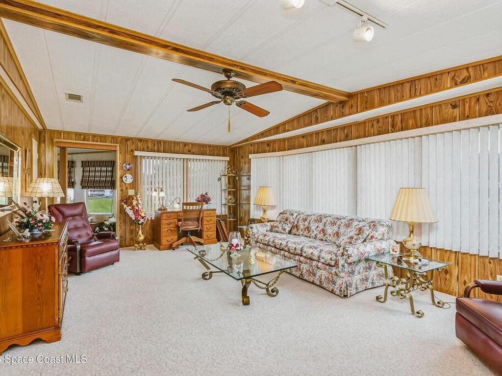 520 Lee Court, West Melbourne, FL 32904