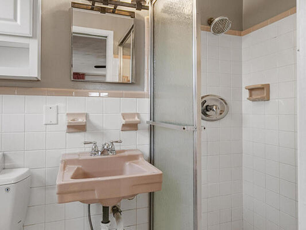 409 Lynn Avenue, Melbourne, FL 32935