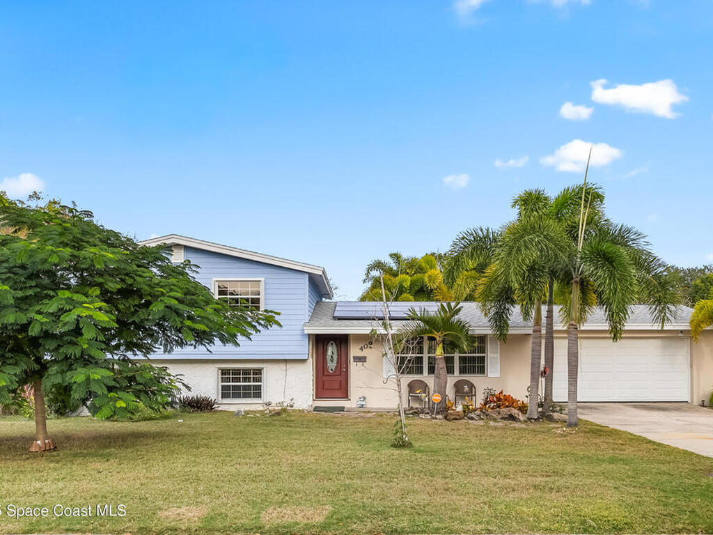 409 Lynn Avenue, Melbourne, FL 32935