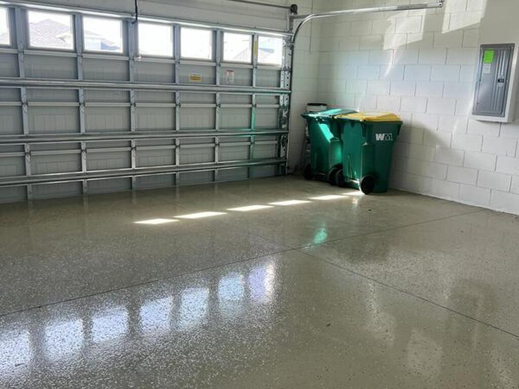 9023 W Nixie Avenue, Melbourne, FL 32940