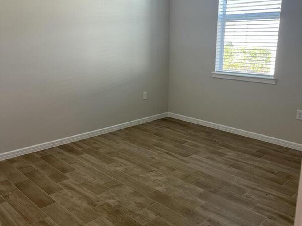 9023 W Nixie Avenue, Melbourne, FL 32940