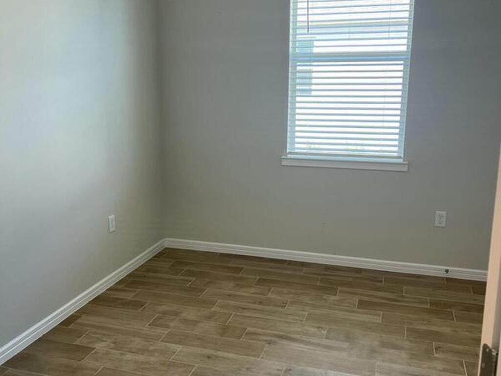 9023 W Nixie Avenue, Melbourne, FL 32940