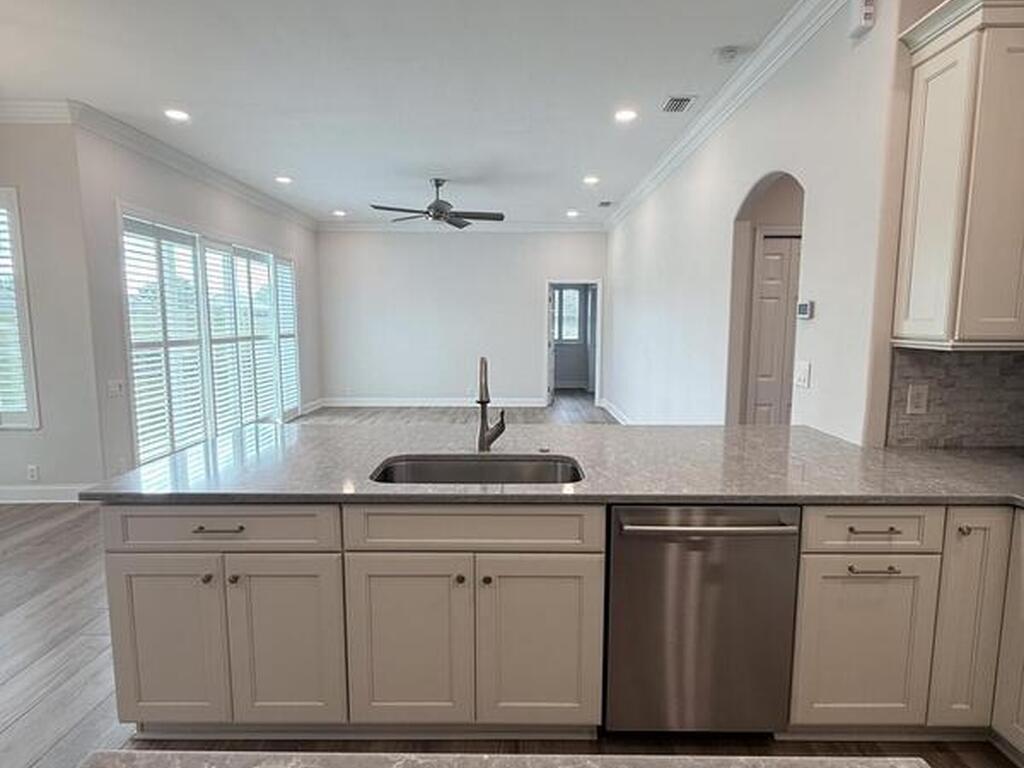 8005 Duncastle Court, Melbourne, FL 32940