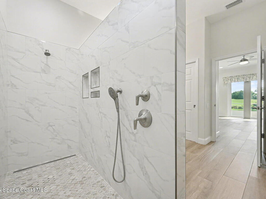 8005 Duncastle Court, Melbourne, FL 32940