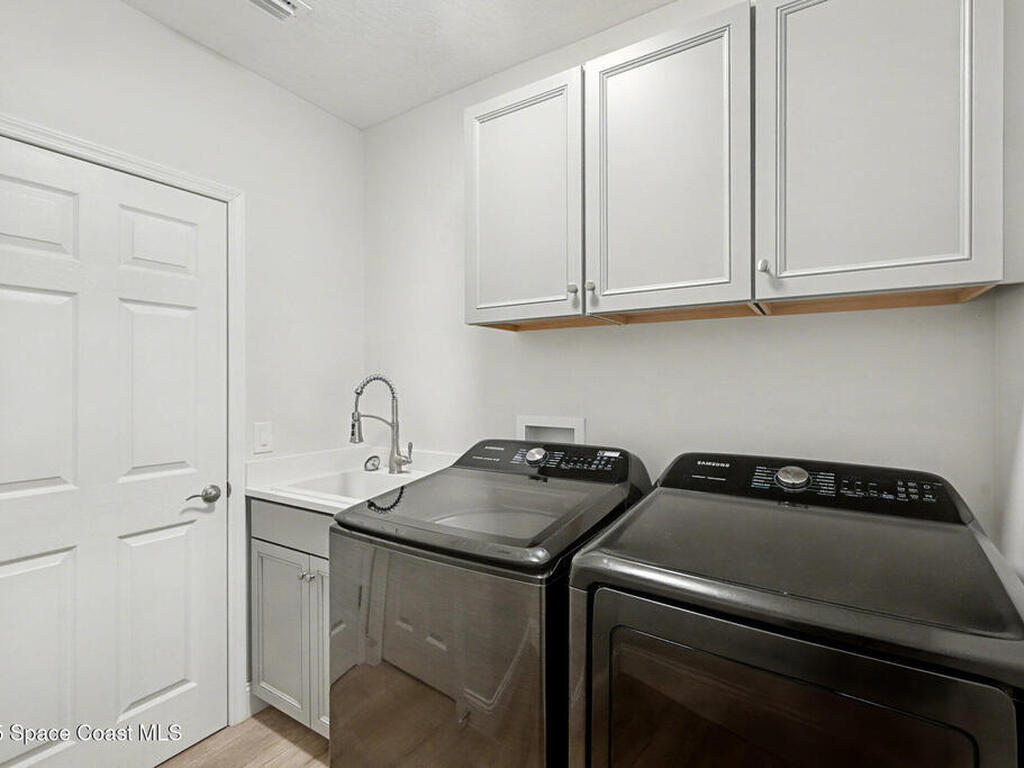 8005 Duncastle Court, Melbourne, FL 32940