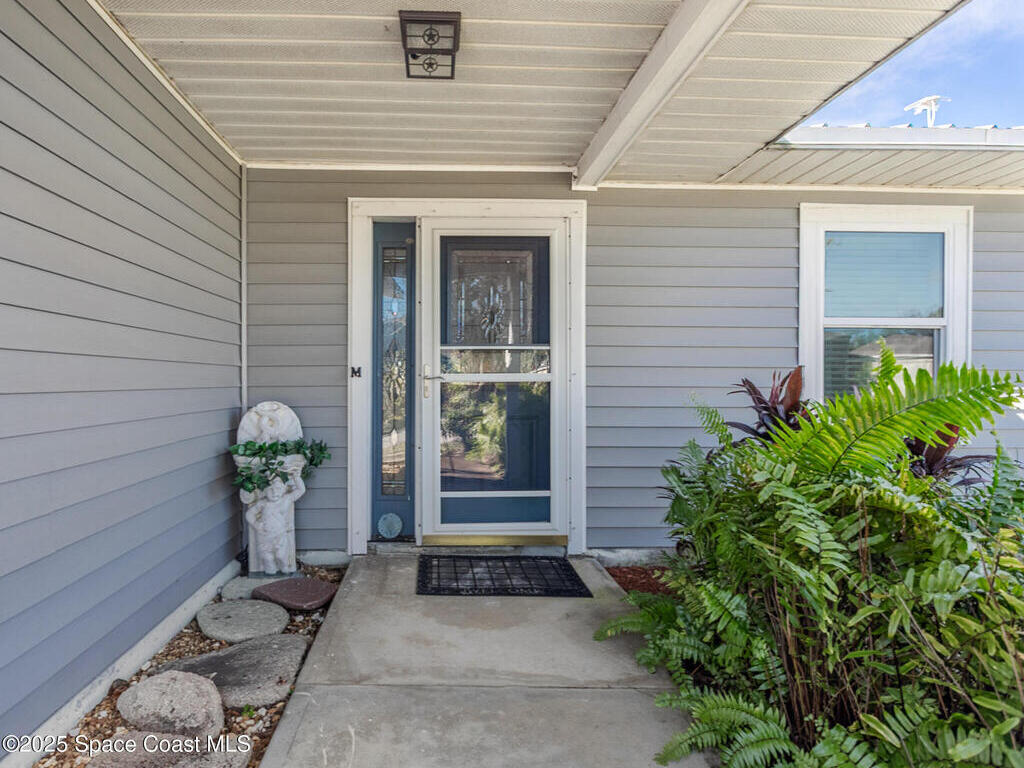 970 Tahiti Avenue, Palm Bay, FL 32909