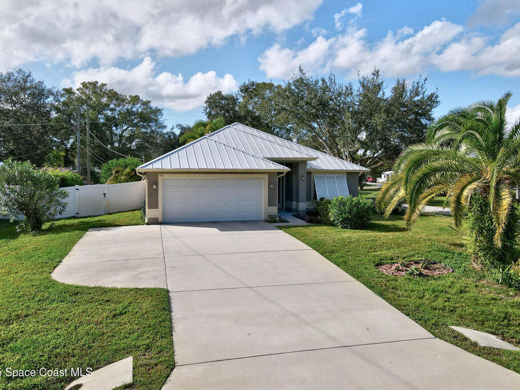 402 Toledo Street, Sebastian, FL 32958