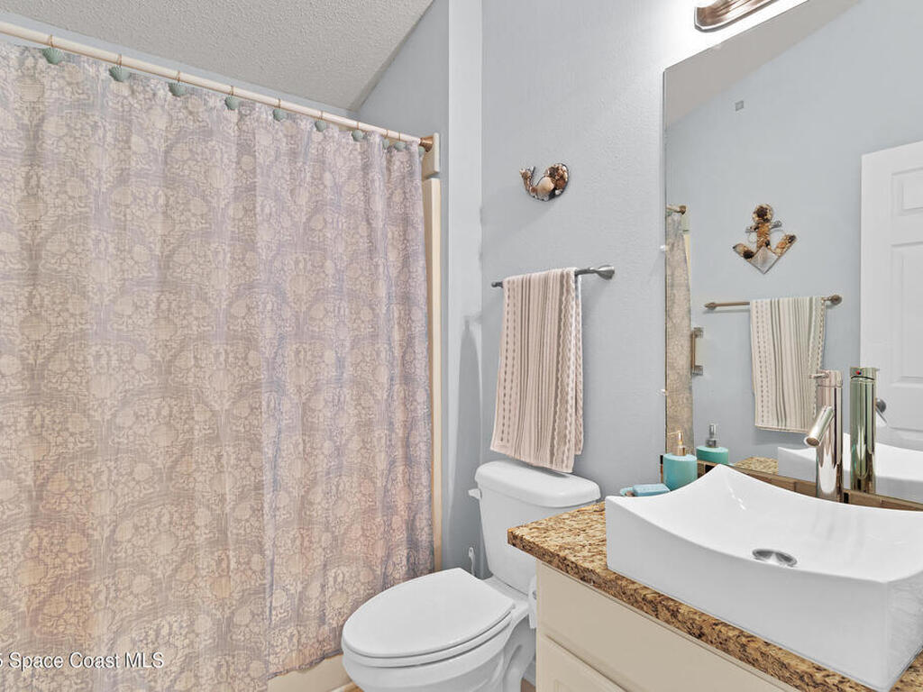 402 Toledo Street, Sebastian, FL 32958