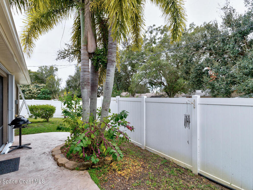 402 Toledo Street, Sebastian, FL 32958