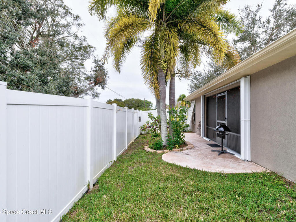 402 Toledo Street, Sebastian, FL 32958