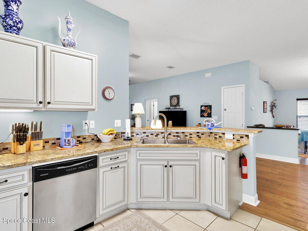 402 Toledo Street, Sebastian, FL 32958