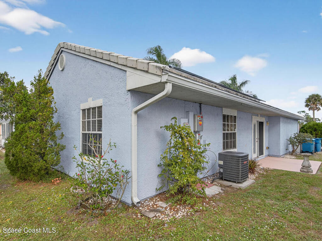 1924 Sugarberry Court, Palm Bay, FL 32905