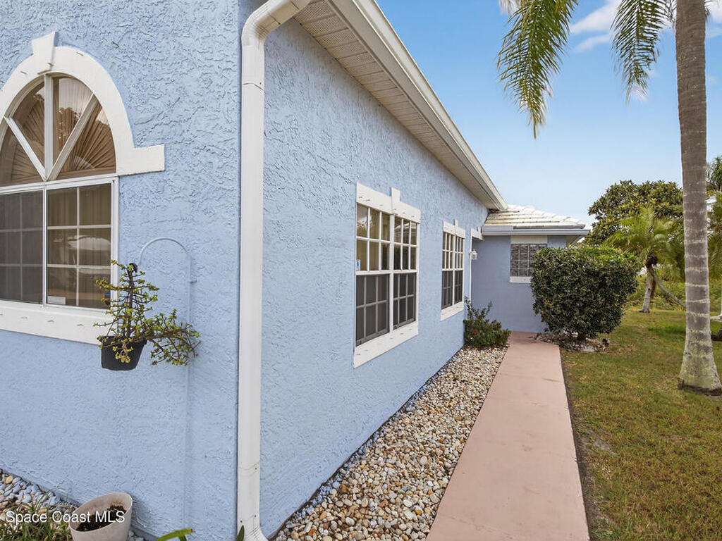 1924 Sugarberry Court, Palm Bay, FL 32905