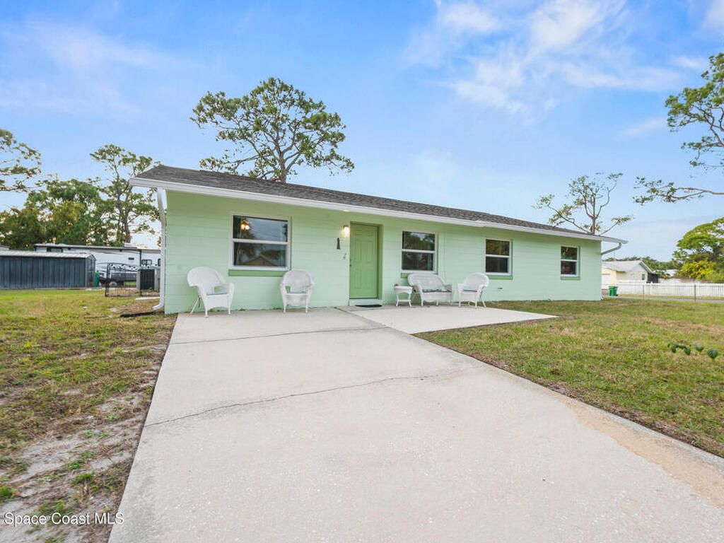 6450 Ember Avenue, Cocoa, FL 32927