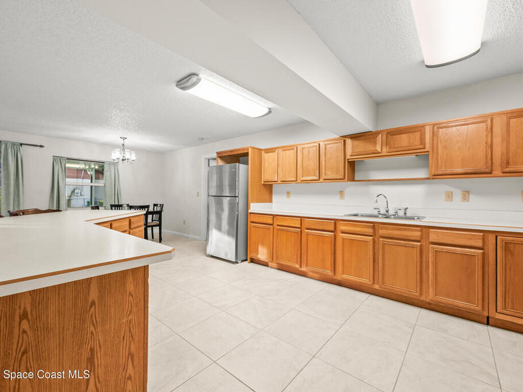 6450 Ember Avenue, Cocoa, FL 32927