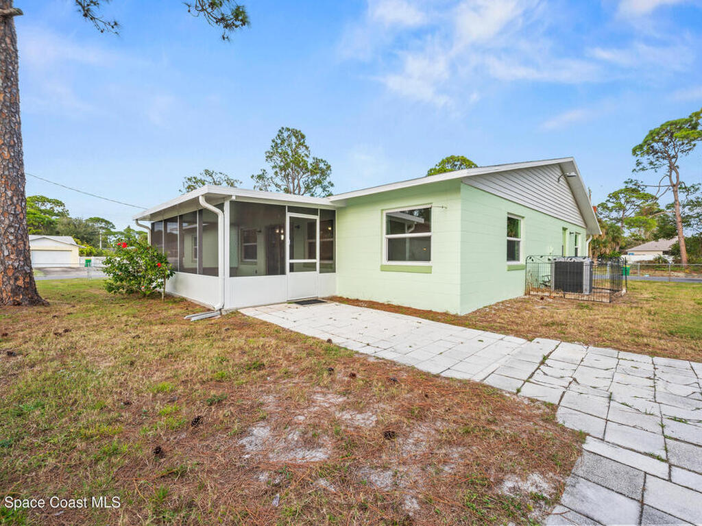 6450 Ember Avenue, Cocoa, FL 32927