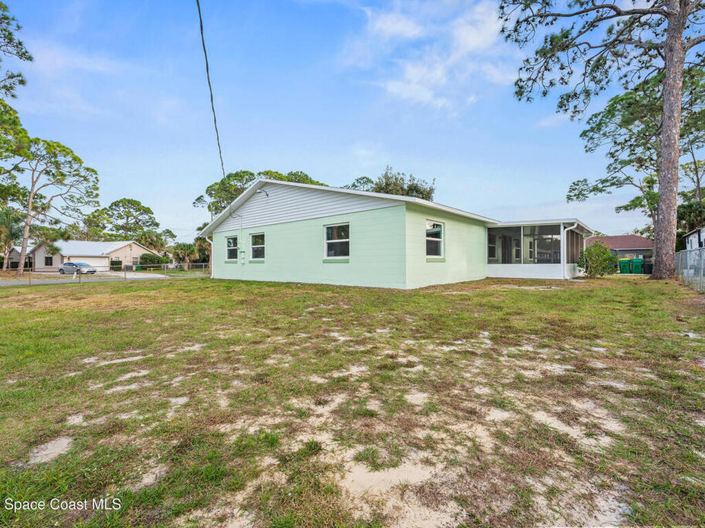 6450 Ember Avenue, Cocoa, FL 32927