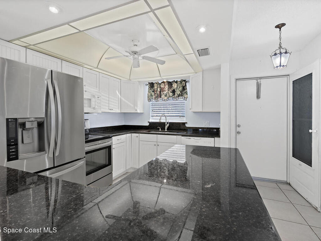 6600 Shuttle Way, Cape Canaveral, FL 32920