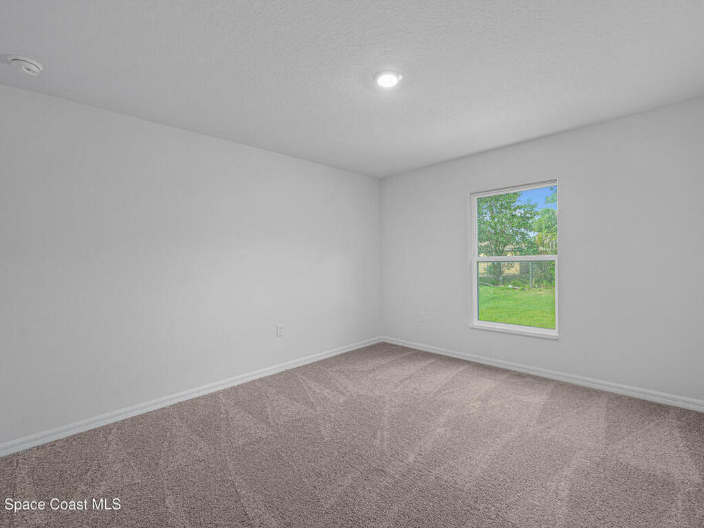 526 Black Horse Street, Palm Bay, FL 32909