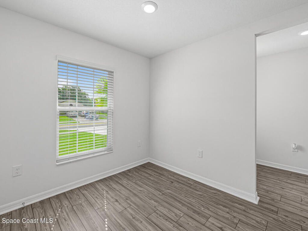 526 Black Horse Street, Palm Bay, FL 32909