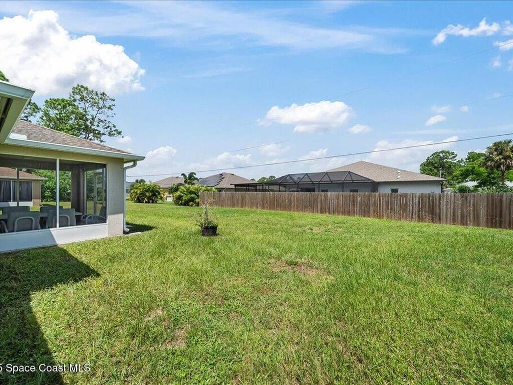 433 Haleybury Street, Palm Bay, FL 32908