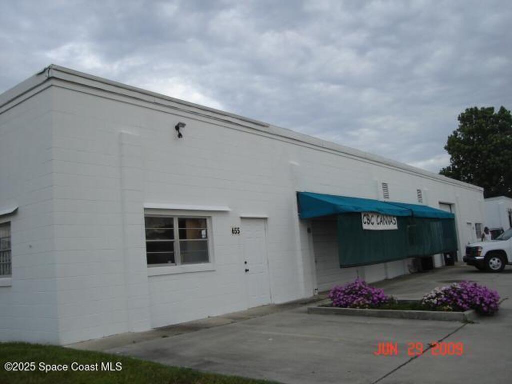 635 Fern Drive, Merritt Island, FL 32952