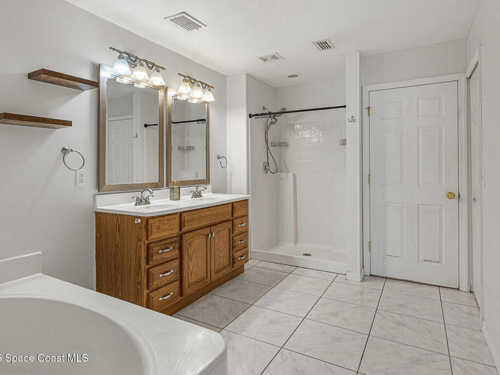 1701 Brookshire Circle, Melbourne, FL 32904