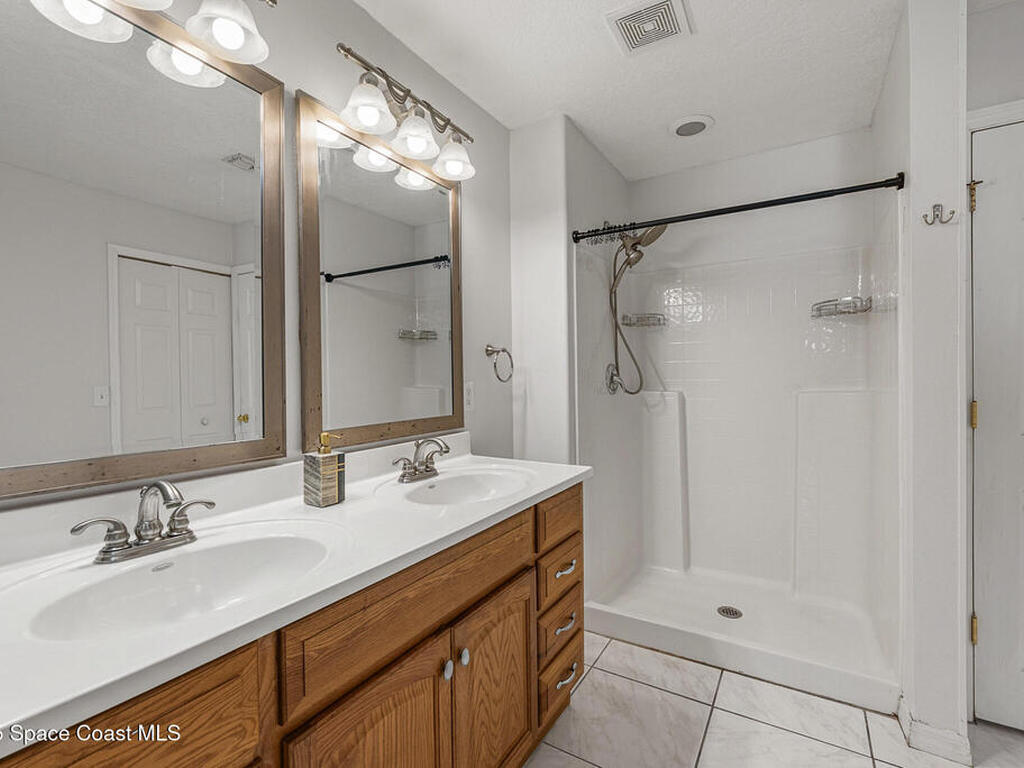 1701 Brookshire Circle, Melbourne, FL 32904