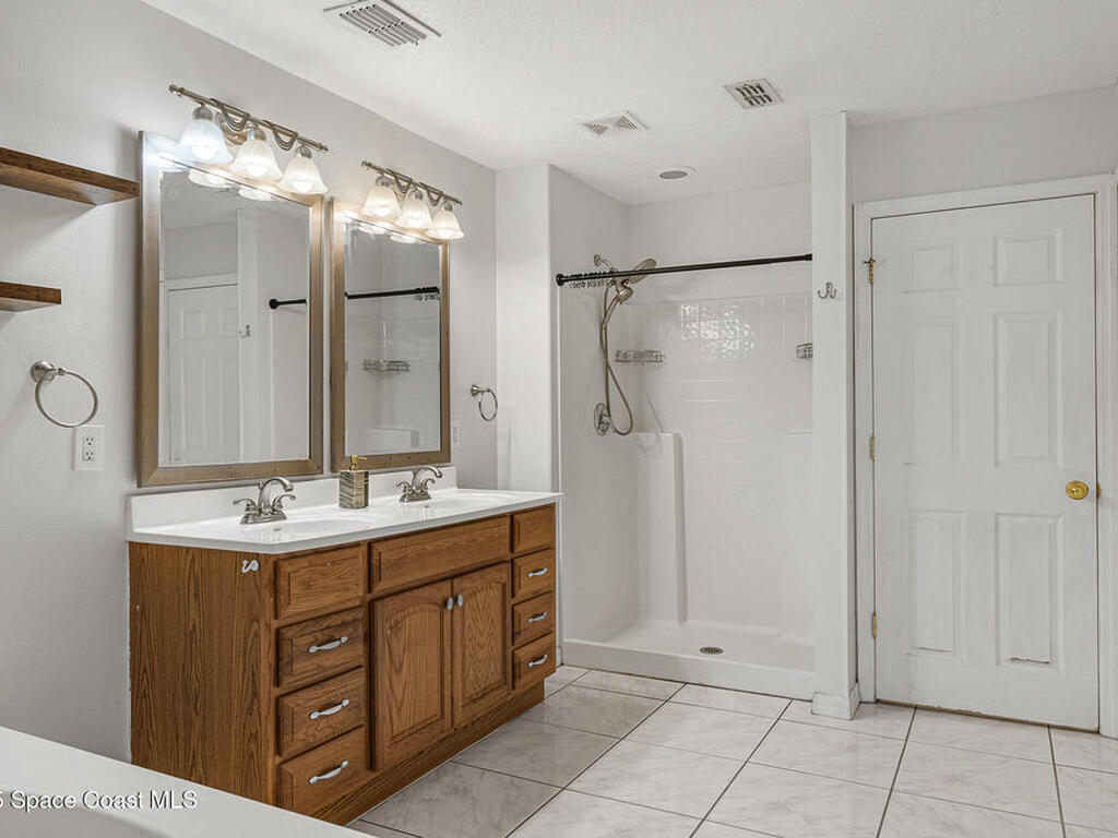 1701 Brookshire Circle, Melbourne, FL 32904