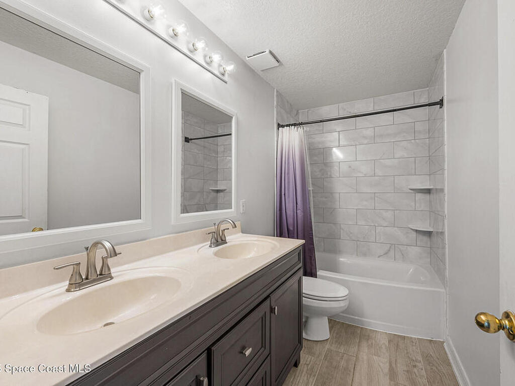 1701 Brookshire Circle, Melbourne, FL 32904