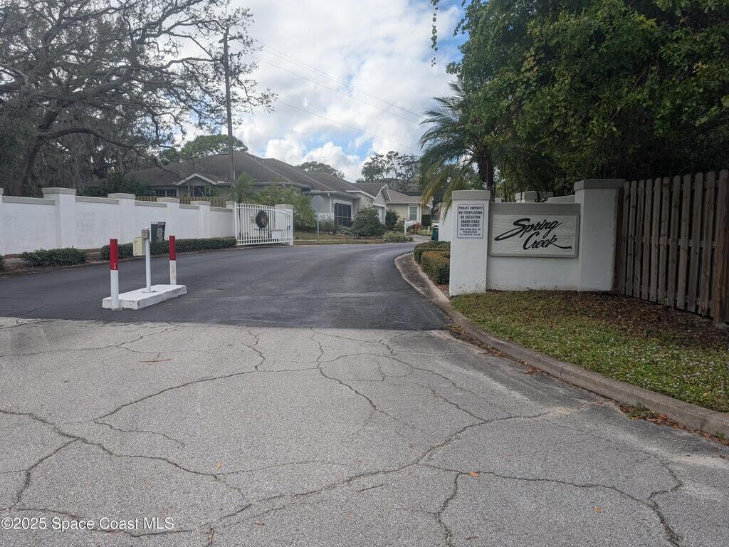 1633 Derby Lane, Melbourne, FL 32935