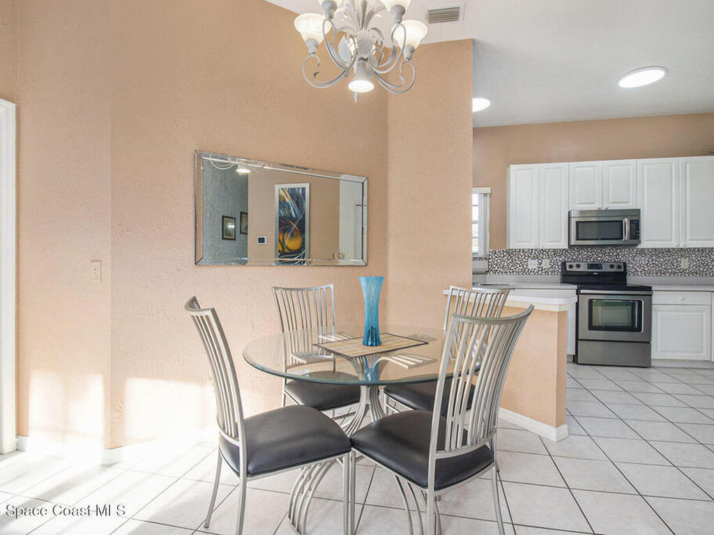 1633 Derby Lane, Melbourne, FL 32935