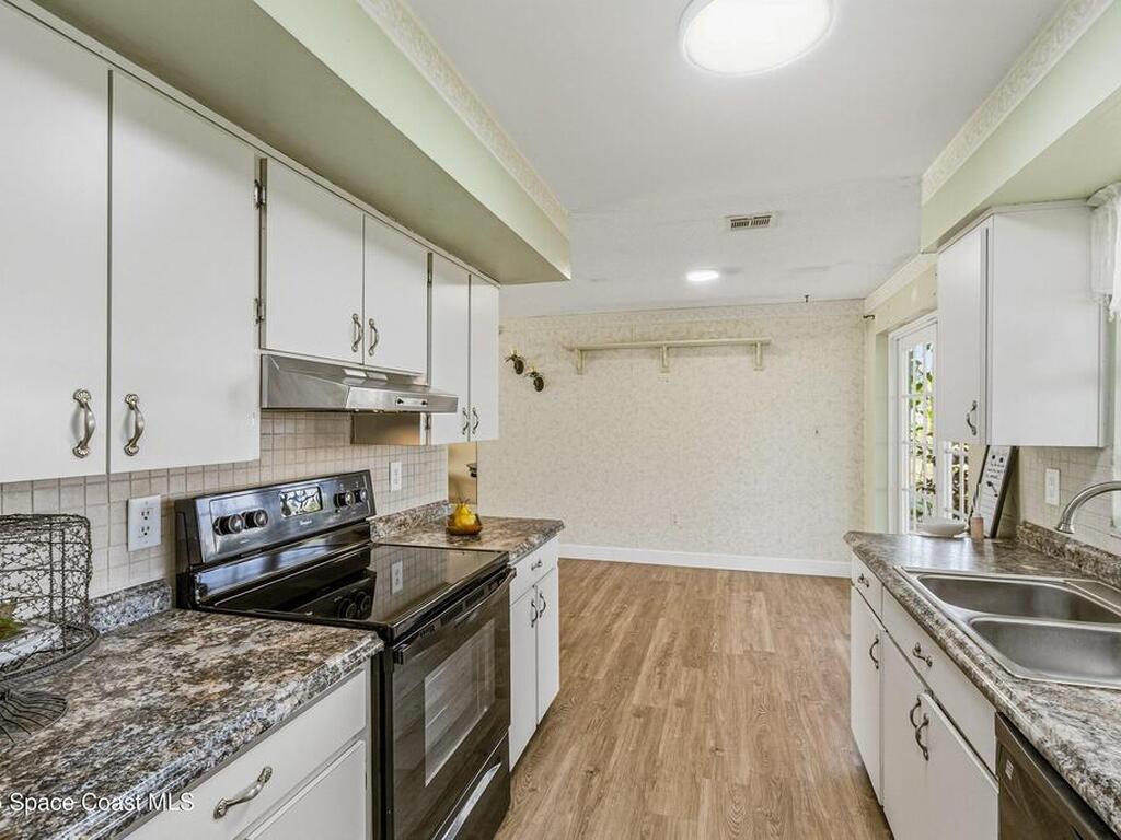 1948 Barkley Avenue, Melbourne, FL 32935