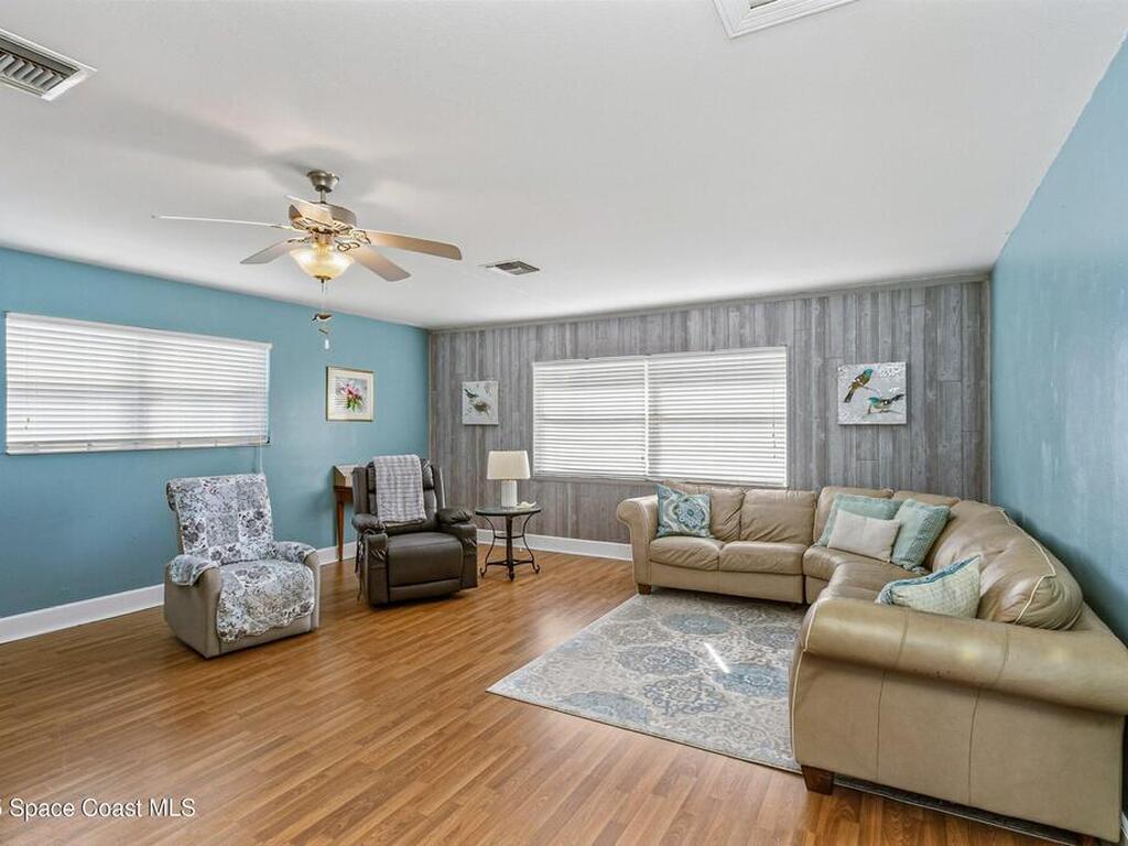 1948 Barkley Avenue, Melbourne, FL 32935