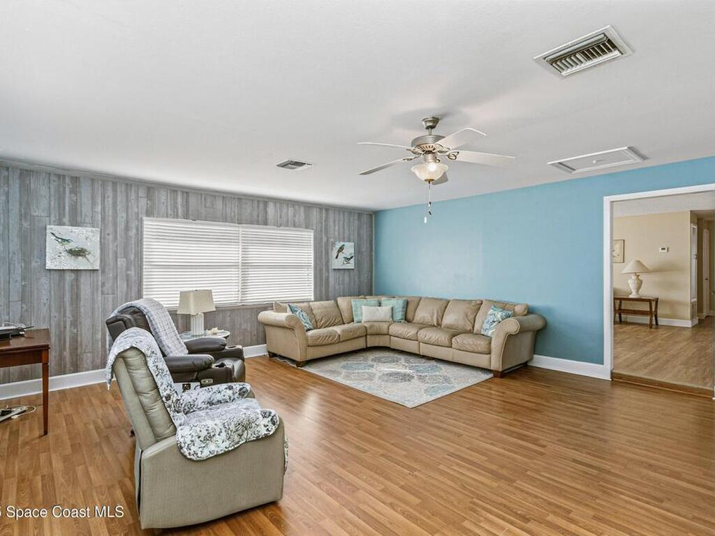 1948 Barkley Avenue, Melbourne, FL 32935