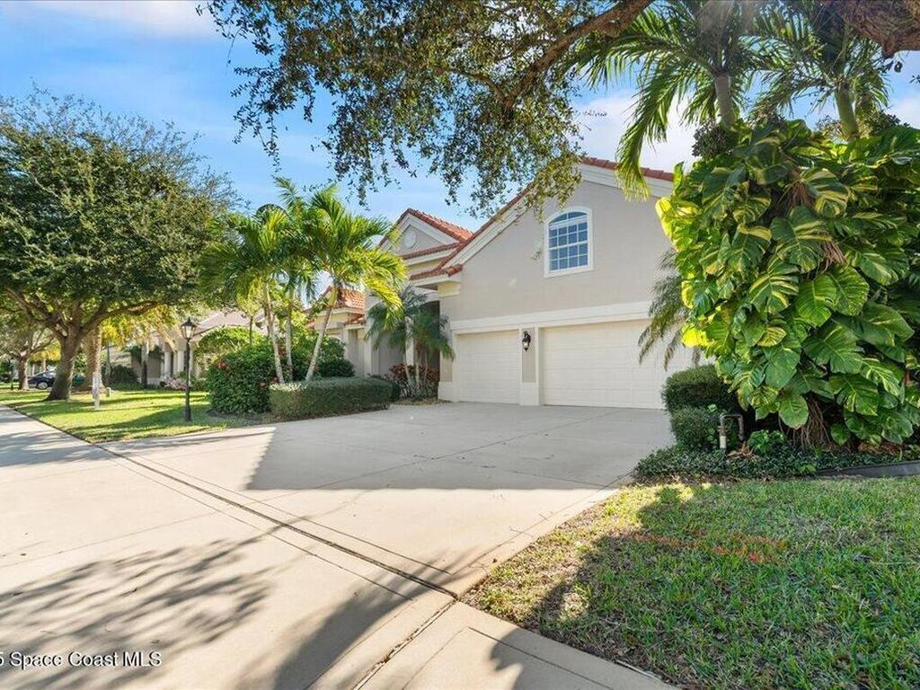 327 Southampton Drive, Indialantic, FL 32903