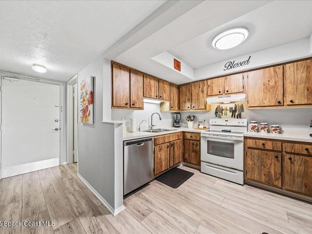 2775 N Wickham Road, Melbourne, FL 32935