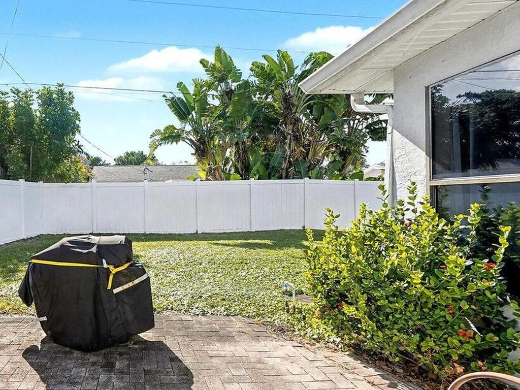 2065 Abalone Avenue, Indialantic, FL 32903