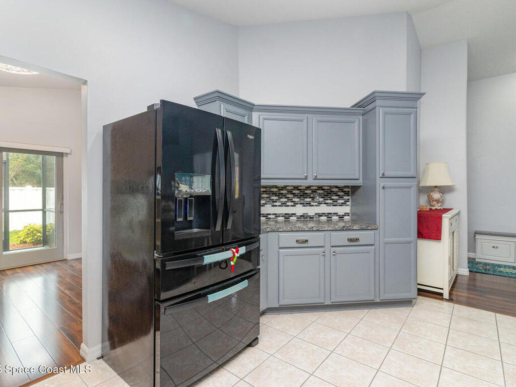 688 Naples Court, Melbourne, FL 32904