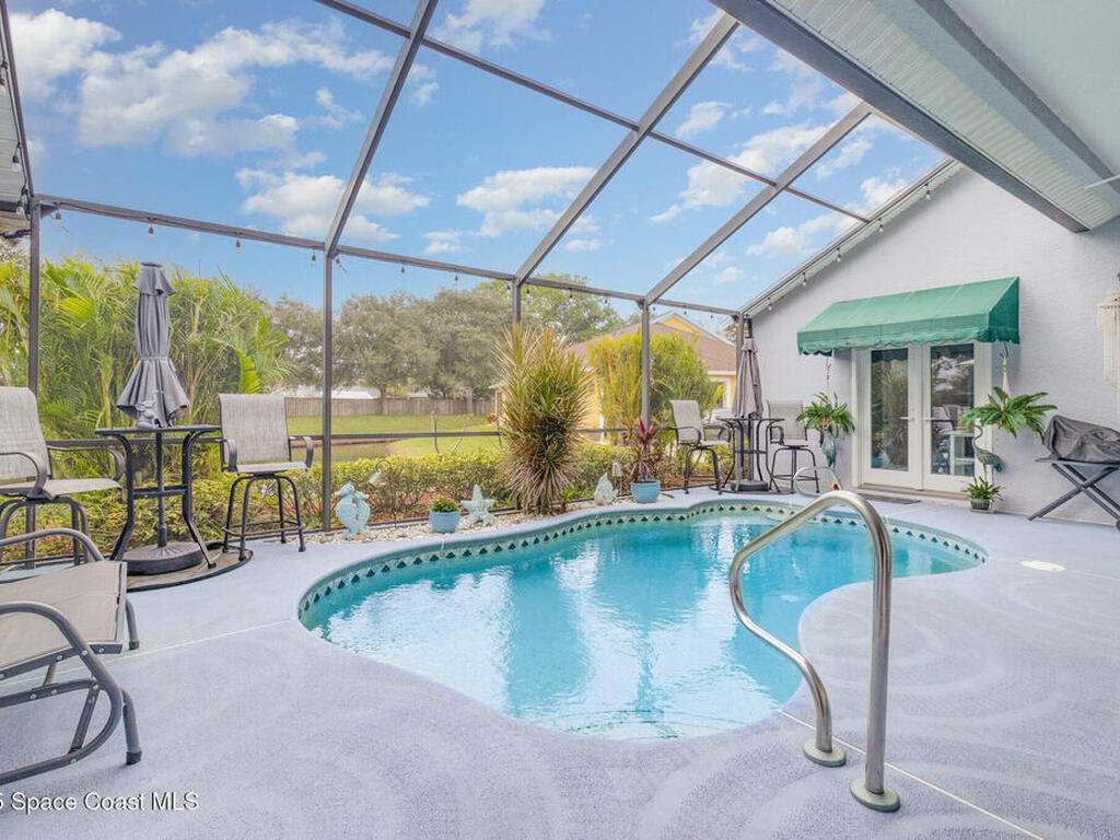 688 Naples Court, Melbourne, FL 32904
