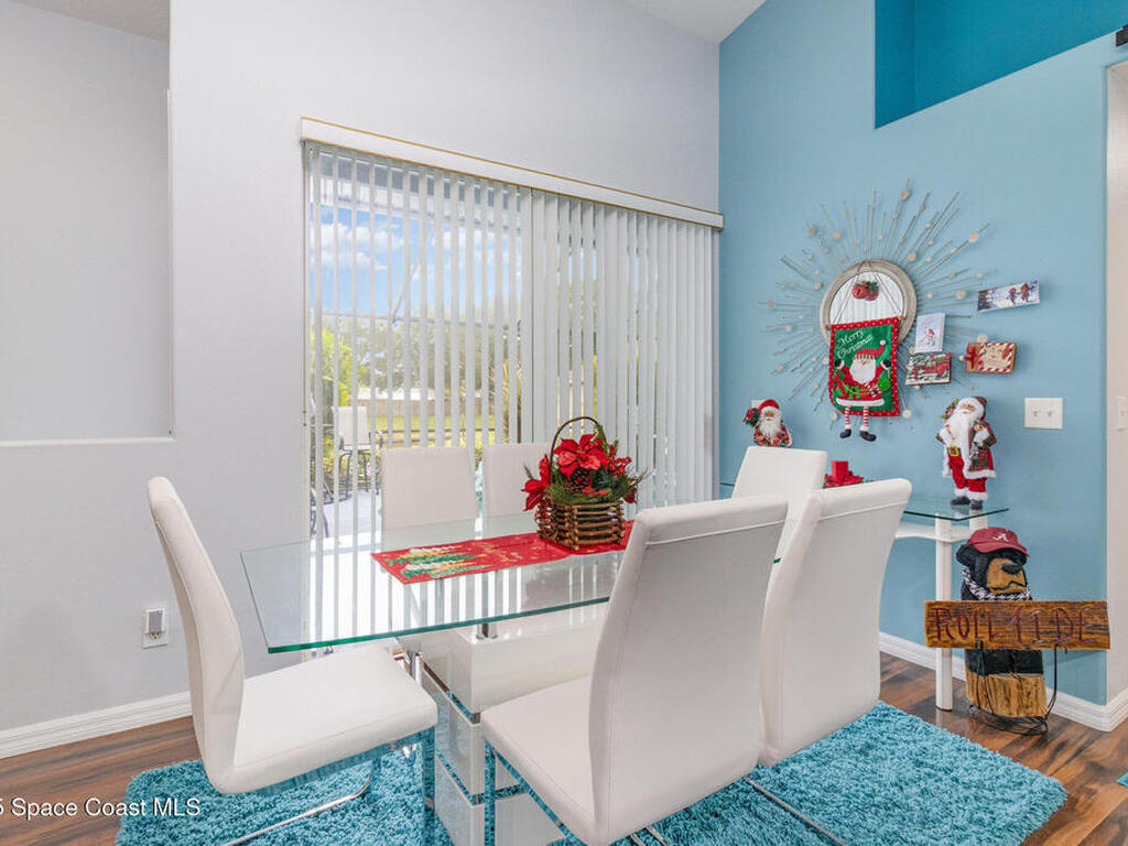 688 Naples Court, Melbourne, FL 32904